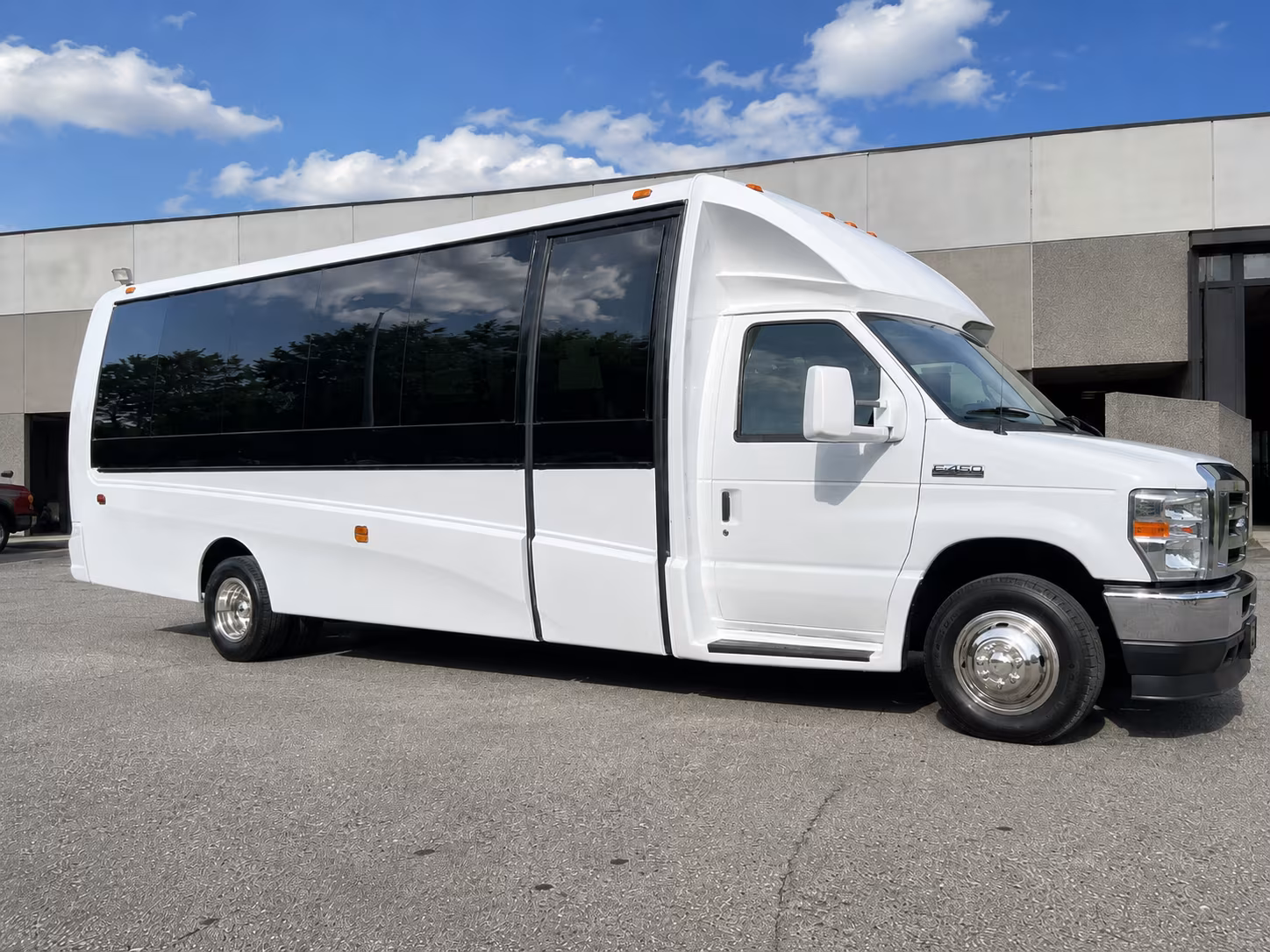 akron timely airport transportation for akron groups