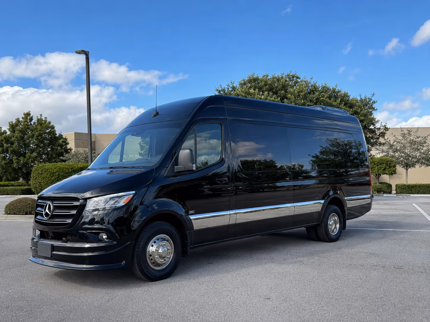 cincinnati keep your sports team or fan group on schedule with a cincinnati bus rental