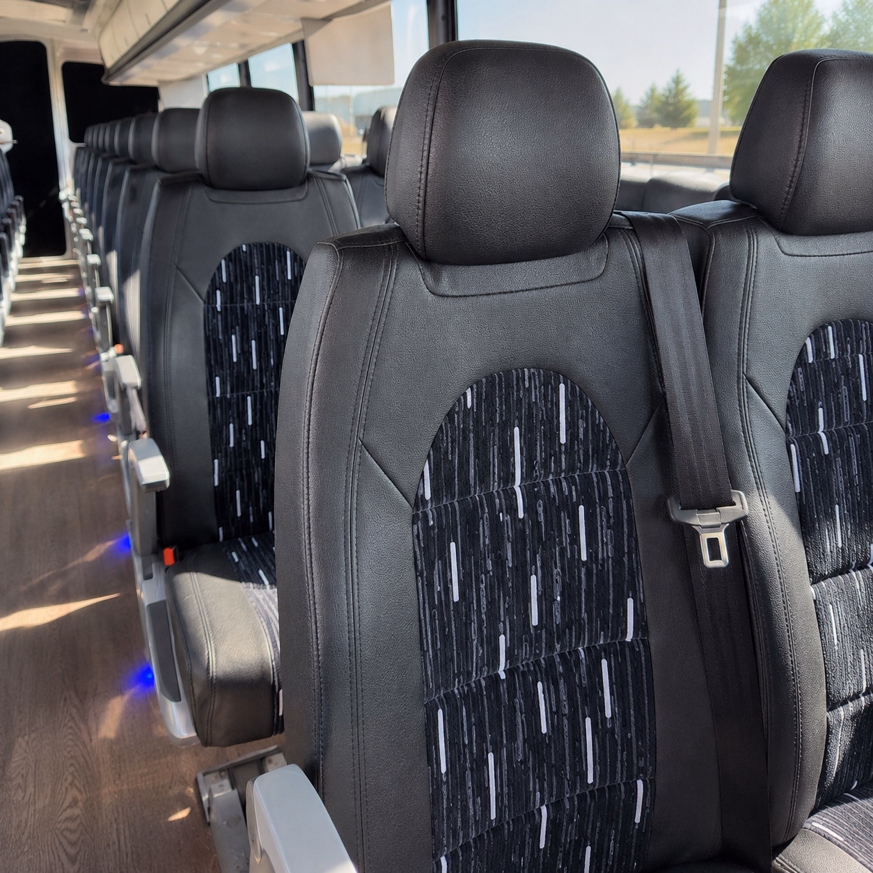 columbus charter bus transportation to and from columbus area airports