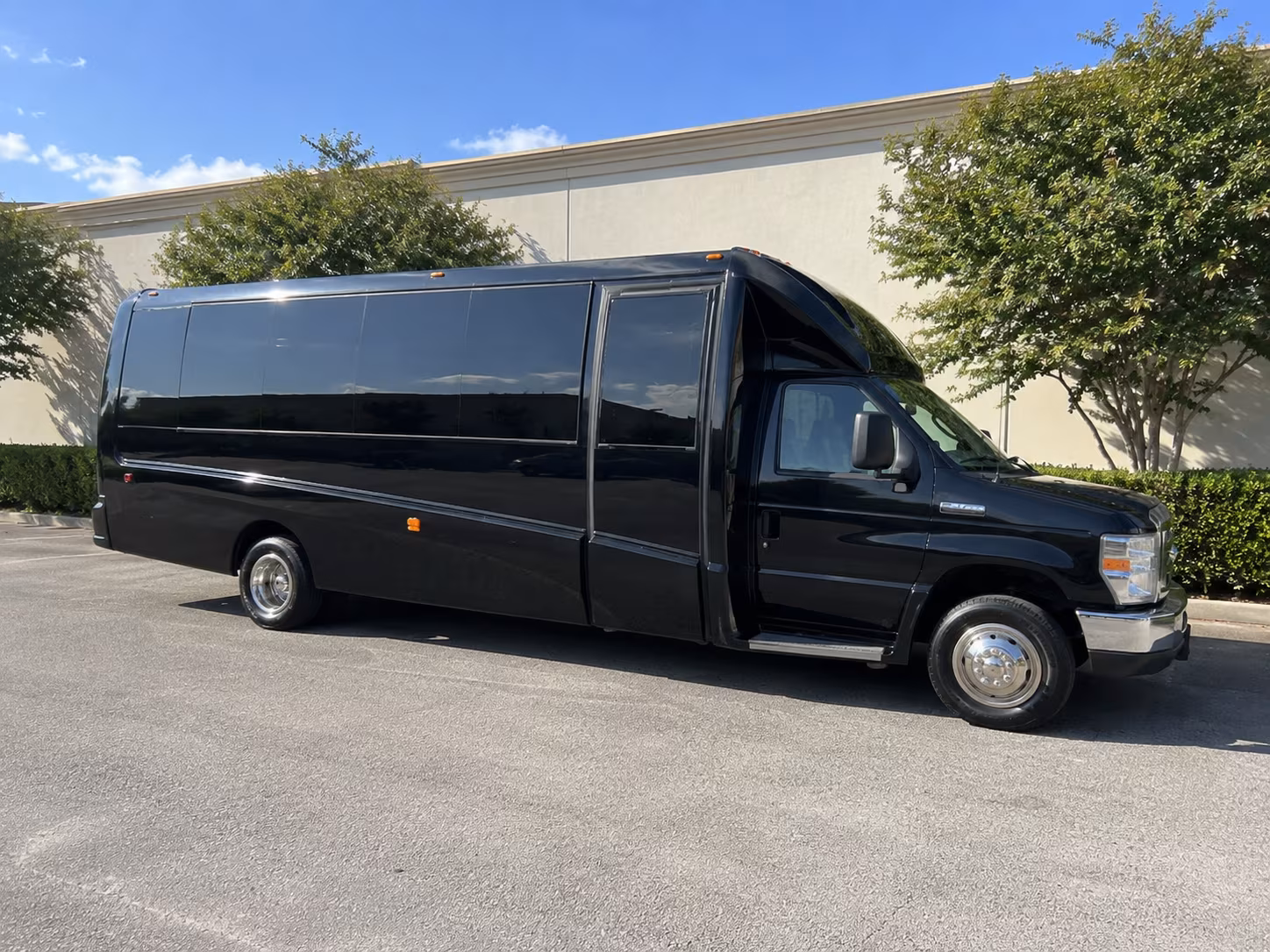 mentor wedding party bus rental