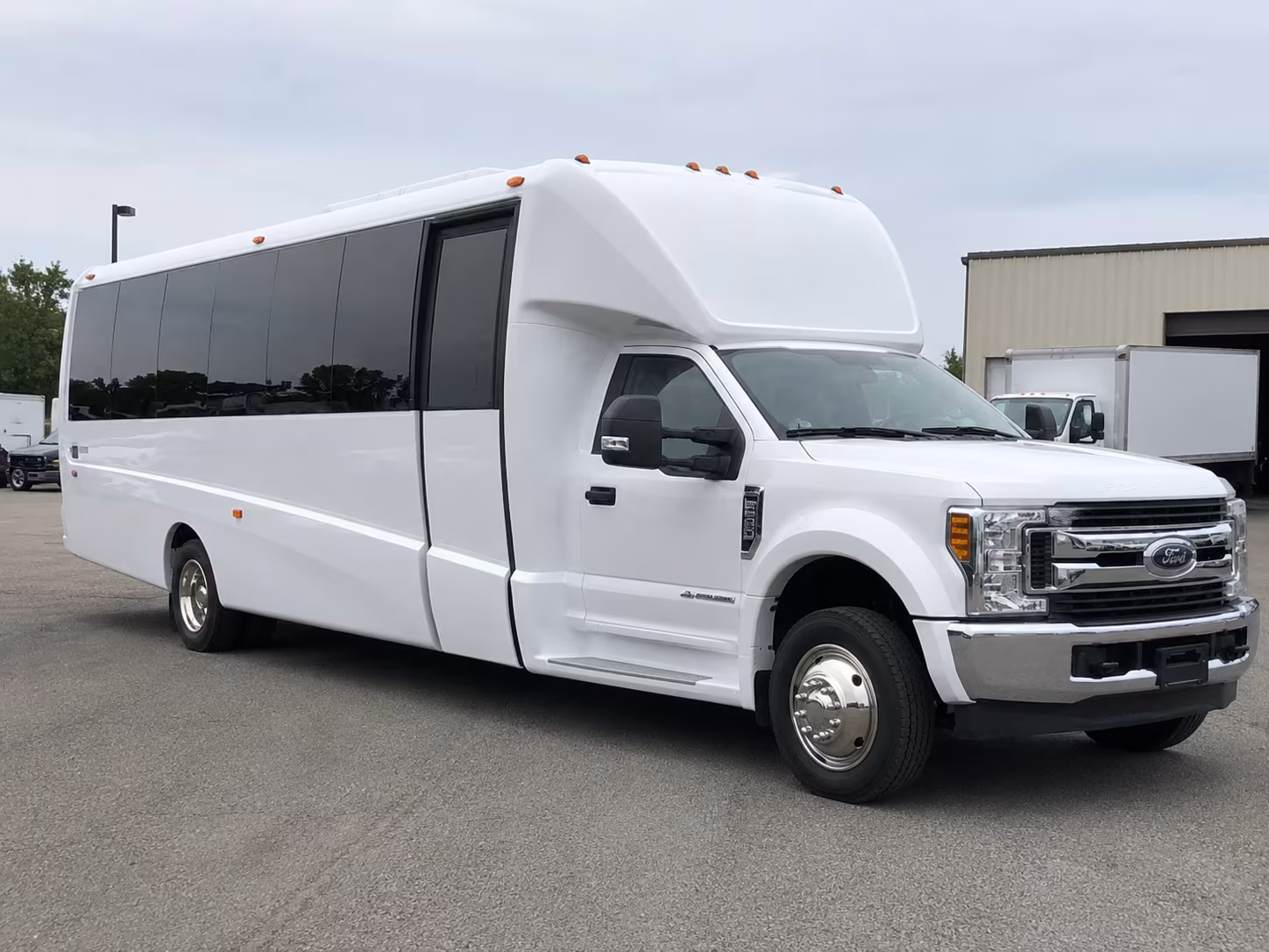 toledo comfortable shuttles for toledo employees