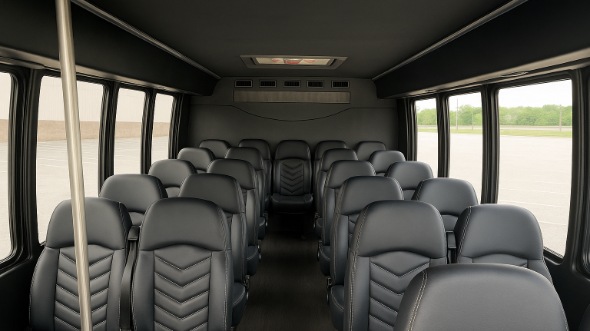 akron 28 passenger minibus