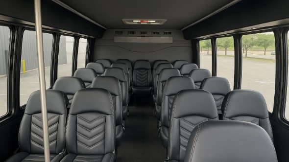 erie 28 passenger minibus