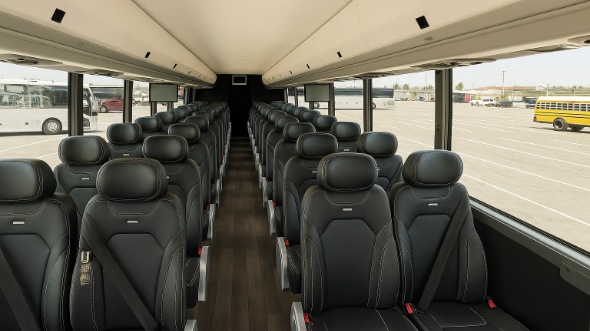 mentor 18 passenger minibus rental